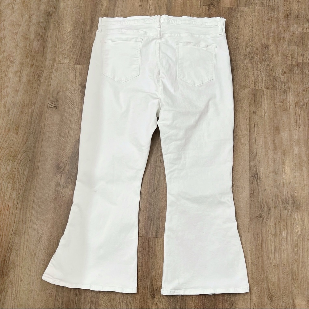 Frame Denim Le Crop Flare Mini Slits in in Blanc‎ - Picture 6 of 12